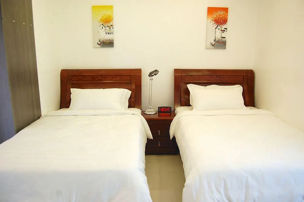 Regency Grand Suites Manila 3*,