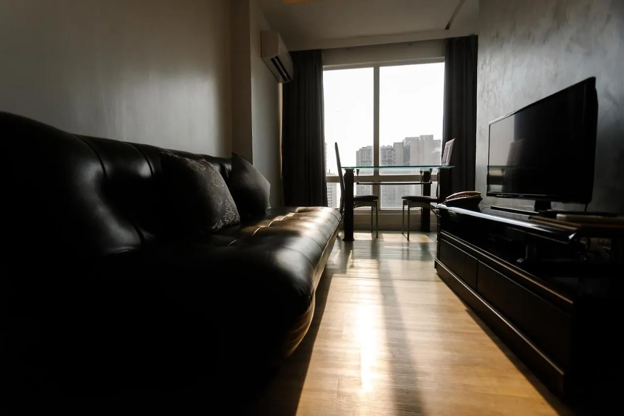 Regency Grand Suites Manila 3*,
